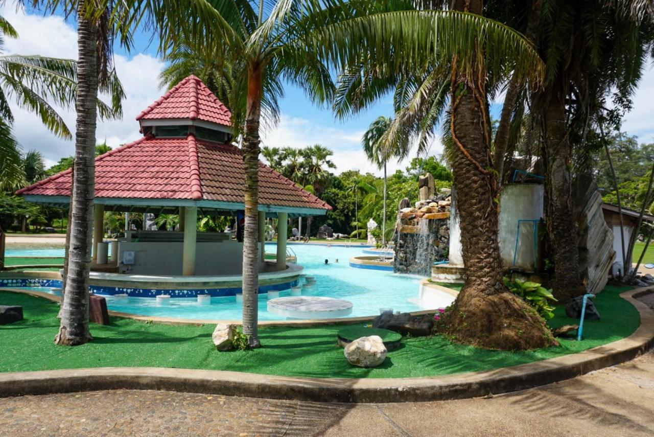 Rockgarden Beach Resort Mae Phim Luaran gambar