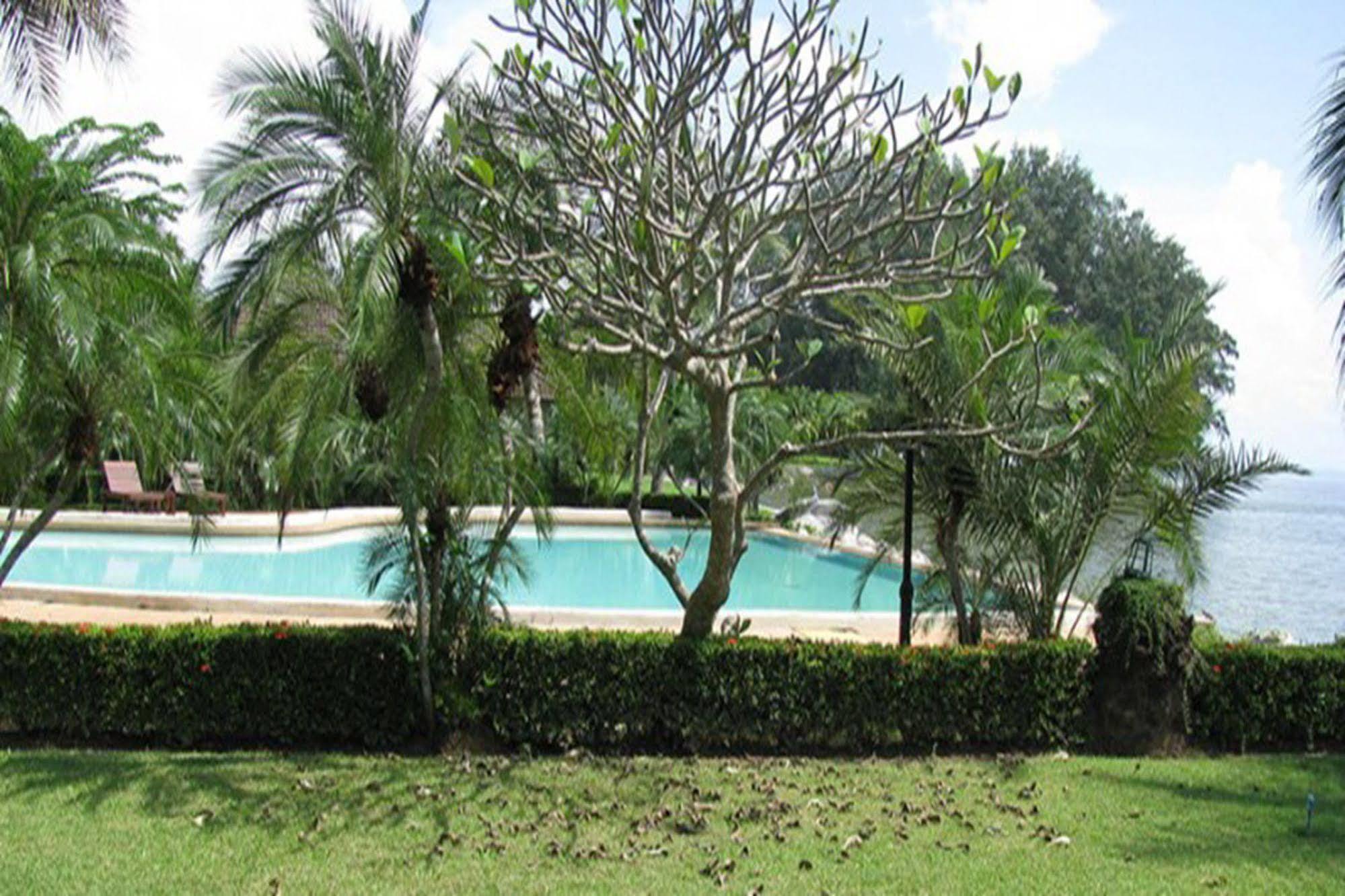 Rockgarden Beach Resort Mae Phim Luaran gambar