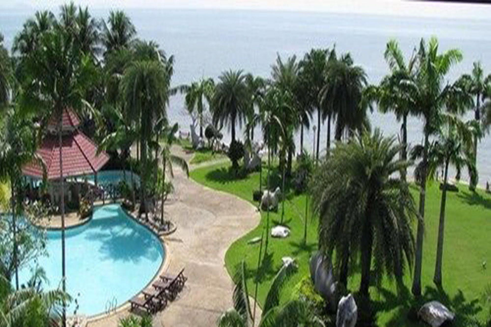 Rockgarden Beach Resort Mae Phim Luaran gambar